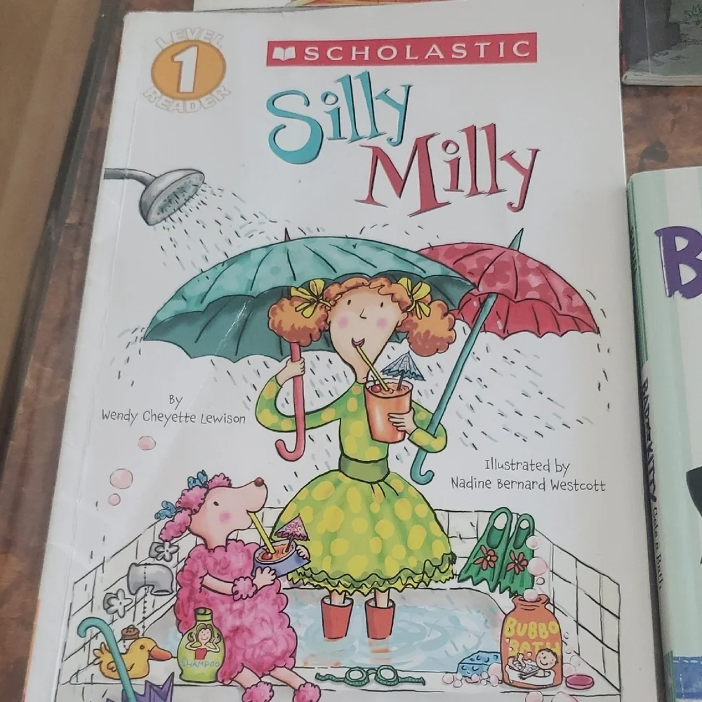Scholastic Bad Kitty Gets a Bath - White, Black, Pink, Blue